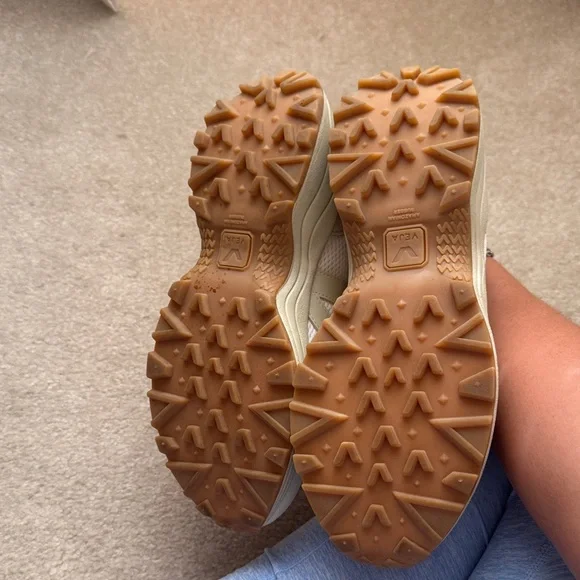 Veja Women's White and Gray Sneakers - Picture 3 of 4